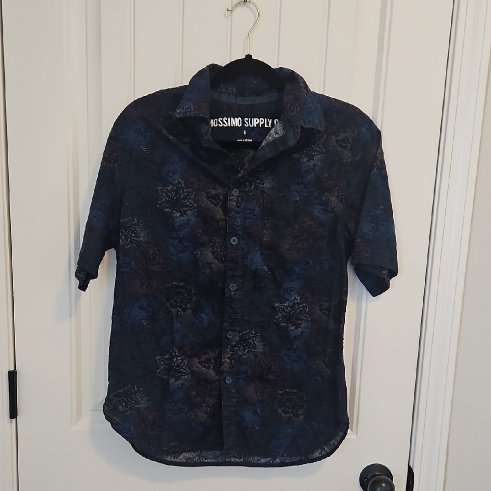 Mossimo Supply Co. Men's Dark Blue Floral Button Down Shirt